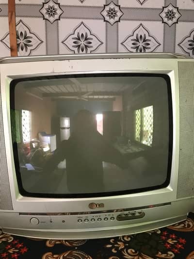 lg TV in good condition