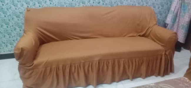 7 seater sofa and Table