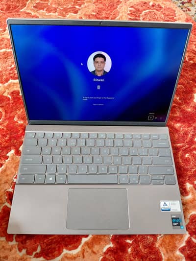 Dell Inspiron 5310 Core I7 8 GB 512 GB SSD