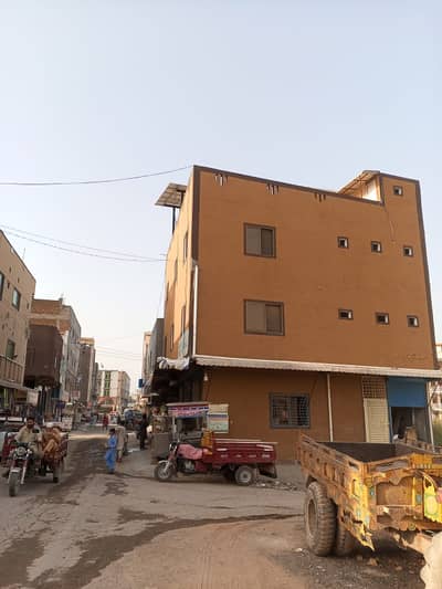 4.25 Marla coner plza available for sale Ghauri town phase 7