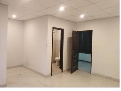 Area 350 Square Feet Brand New Corporation Office Available For Rent In Main Boulevard Road Gulberg 3 Lahore