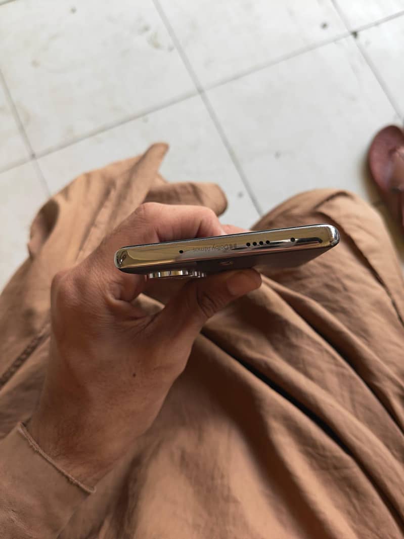 techno camon 40 Pro Plus 5