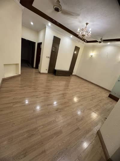 Spacious 10 Marla House For Rent In Juniper Block, Bahria Town Lahore Prime Location Secure &Amp; Family Friendly