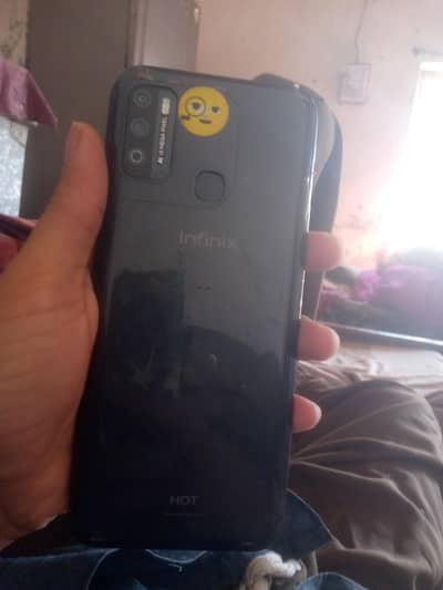 Infinix hot 9 play 2/32 6000mh battery exchange possible