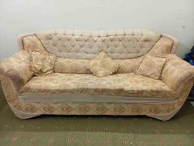 7 seater sofa set For Sale.