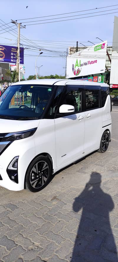Nissan Roox Highway star G Turbo Pro Pilot Pearl White colour,