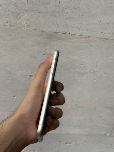 Iphone 11 128 factory unlock