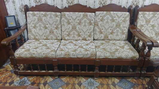 wooden sofa set 5 seaters