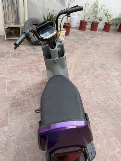 It a electric bike for children