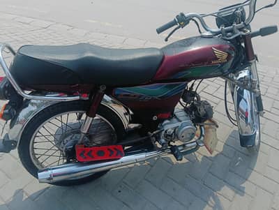 Honda CD70 for sale average condition
