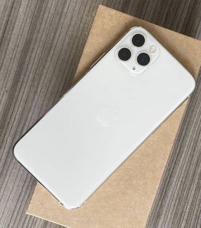 iphone 11 pro max  with box