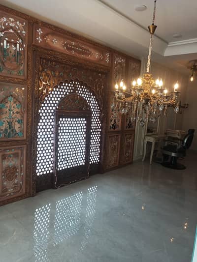 لاہور لیڈیز سیلون میں کام کرنے کے لیے لڑکیوں کی ضرورت ہے