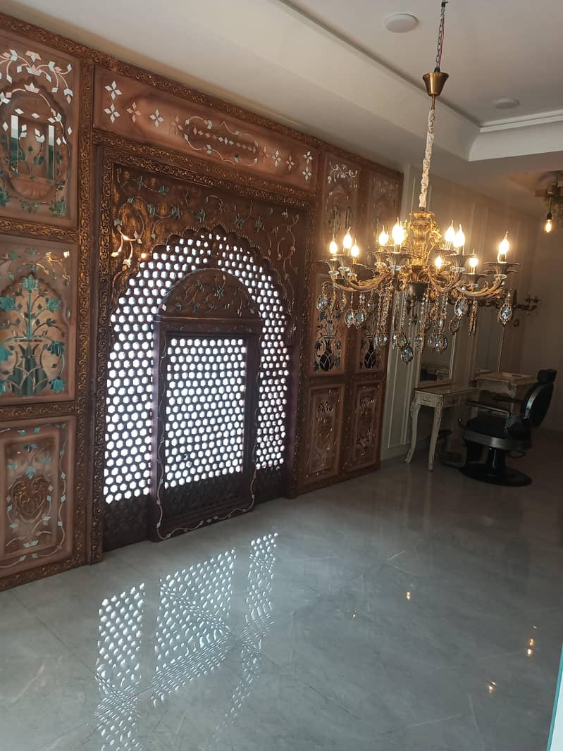 لاہور لیڈیز سیلون میں کام کرنے کے لیے لڑکیوں کی ضرورت ہے 0