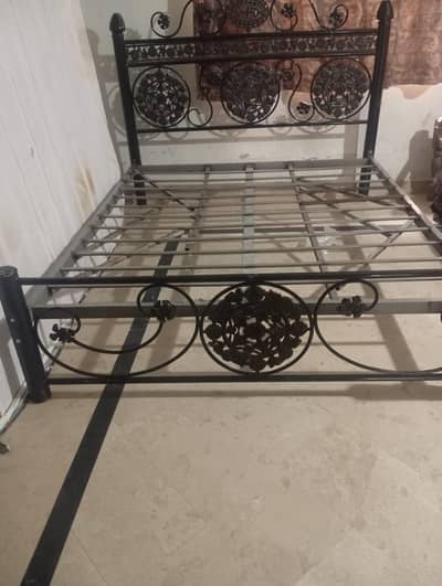 Iron Double Bed For sale