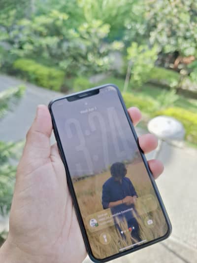 Iphone 11 pro max PTA 256