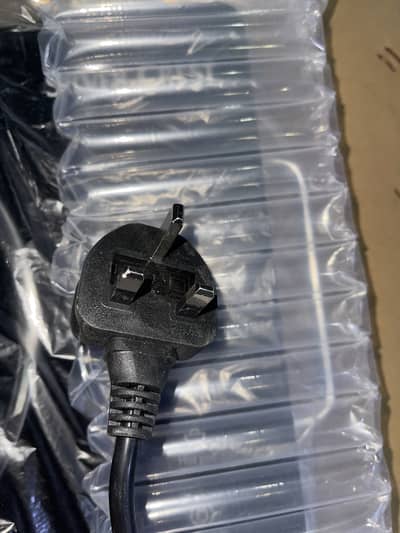 3 pluged infared cooker