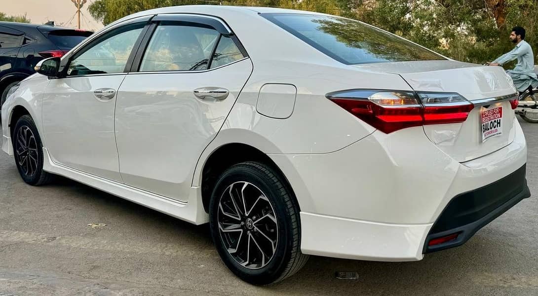 Toyota Altis Grande 1.8 X Black Room 2023 Model 4