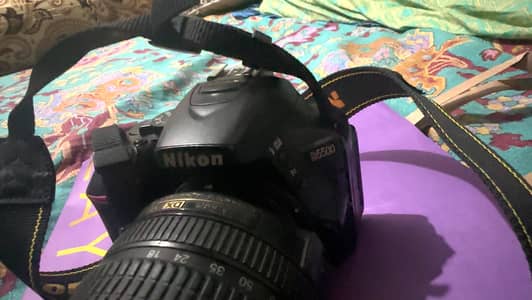 Nikon D5500 DSLR with 18-55 Kit Lens + 18-140mm VR Lens | Excellent C