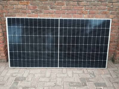 2x Canadian Solar 540W Panels – Urgent Sale – Best Price