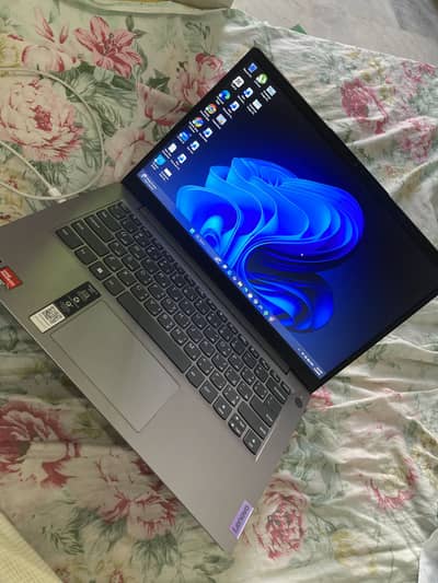 Lenovo ideapad 3