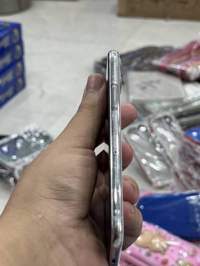 Iphone 11 pro 64gb (factory unlock)