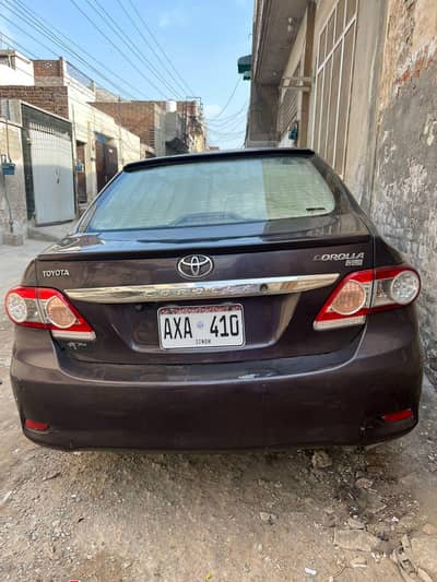 Toyota Corolla GLi 2012 Red wine