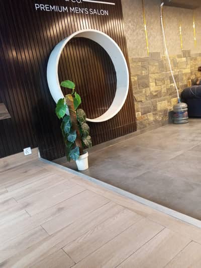 we need femail  Asst Mang / receptionist for our salon brand