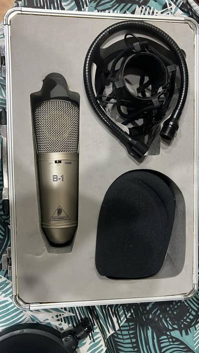 Behringer B-1 + Q802USB - Complete Audio Setup (Like New)