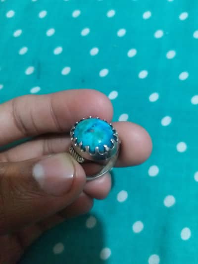 Shagri Feroza 5 ya 6 crt ka stone ha