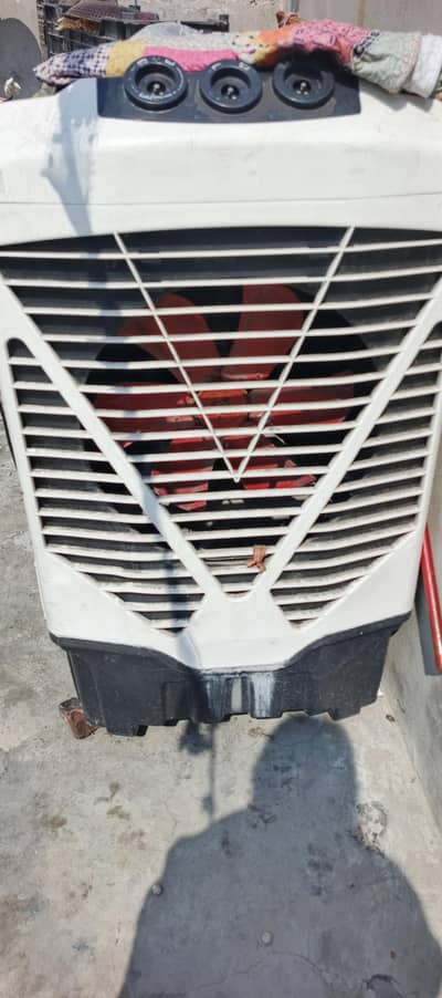 plastic body air cooler hai conditions thori ruff ha baqi all ok