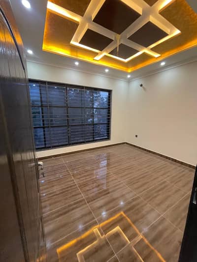 Brand New 5 Marla House For Rent