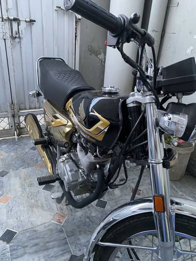 Honda cg 125 gold edition
