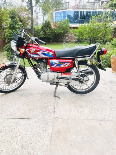 Honda CG125.22/23 Engine pack . Genuine Urgent sale Gift for 125 lover