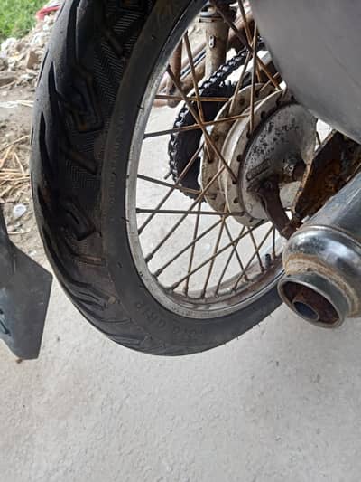 Suzuki black colour GS 150