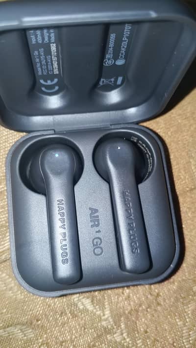 Happy Plugs Air 1 go original available for sale