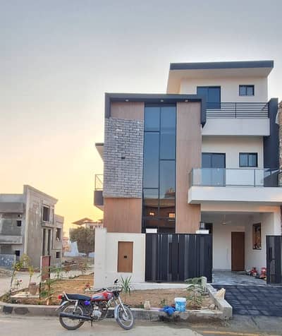 5 Marla beautiful corner House Near to Markaz and Park In Block C1, B17 MPCHS Islamabad