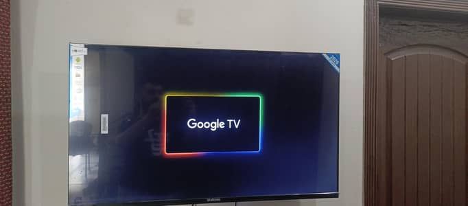 samsung smart TV in good condition like new 42 inch