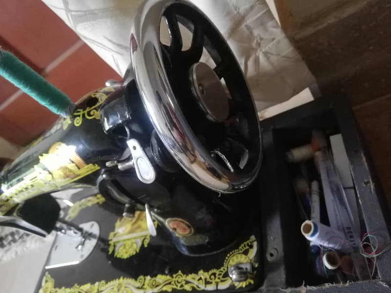 Sewing Machine Singer 1