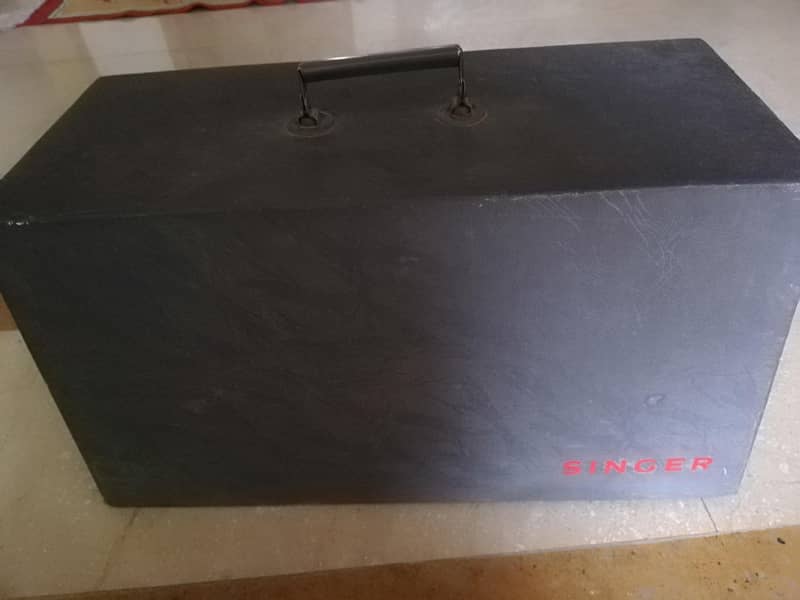 Sewing Machine Singer 5