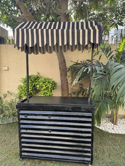 Catering display counter