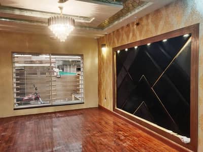 Neat & Clean 10 Marla Upper Portion Non Furnished In Rafi Block Bahria Town Lahore