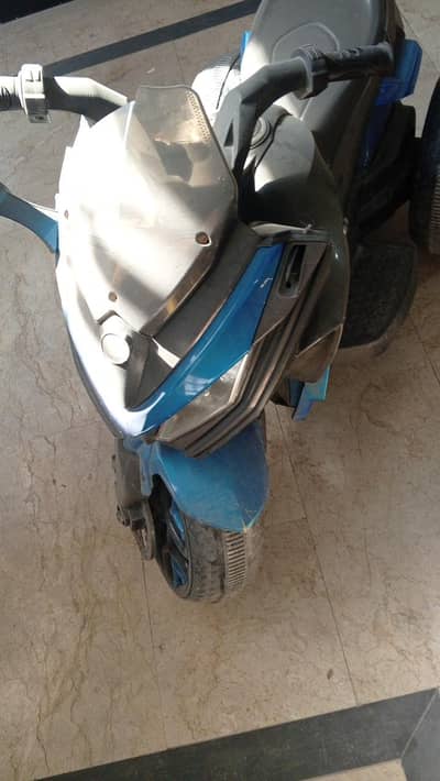 double battery bike working for max 7 years kids