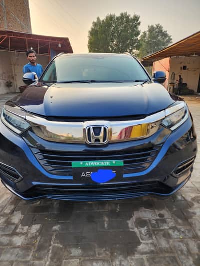 First Owner Honda Vezel Hybrid Imported