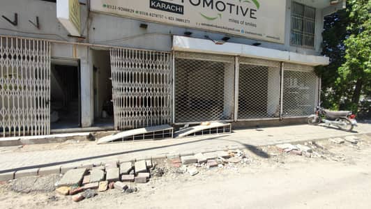 Ground with mezzanine for Rent on 24 comm st