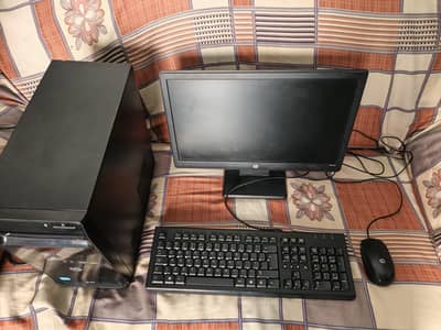 Intel core i3 3rd generation complete desktop computer monitor & Acc