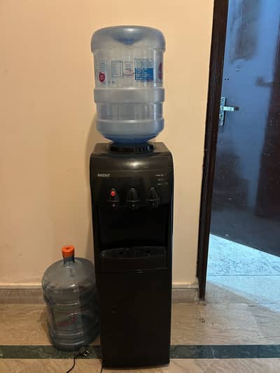 Water Dispenser in good condition for sale