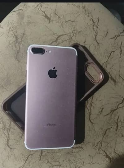 Iphone 7plus Non pta 128 gg Contact what’s app only (03115451739)