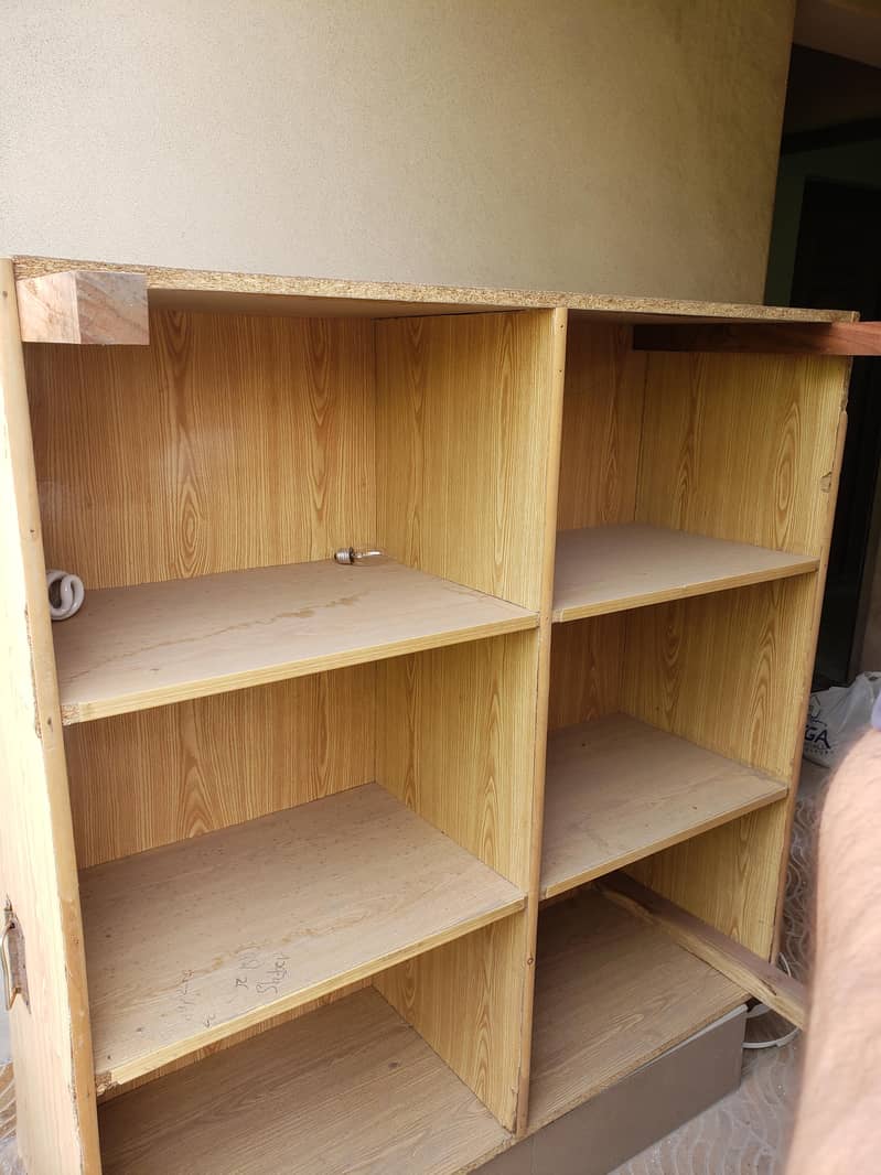 Two 4 × 4 Cabinets/Boxes 0