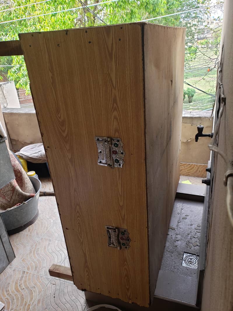 Two 4 × 4 Cabinets/Boxes 1