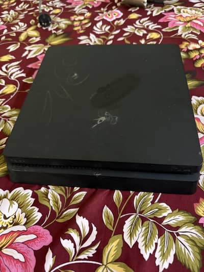Ps 4 slim 500 gb